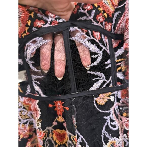 Free People Black Pink Floral Embroidered Marie Mini Romper Size Small 2321 - Picture 7 of 11